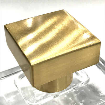 satın al 31*31*28mm Zamak Parfüm Kapakları Özel Logo İpek Ekranı Basılmış online manufacture
