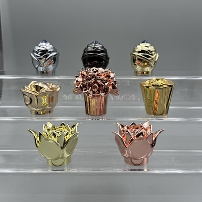 satın al Mükemmel Çiçek Şekilli Serisi Kristal Zamak Parfüm Kapakları Standart Fee 15 Şişe Boynuzları için online manufacture
